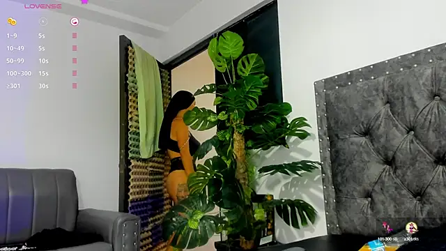 Dounia nagi online show from 02/20/25, 02:13