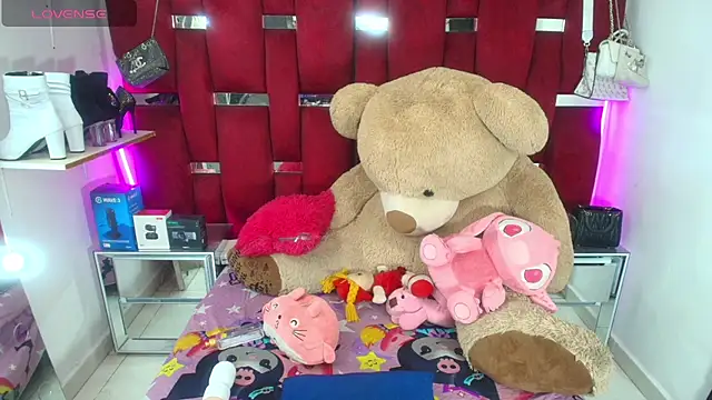 Ginna doll online show from 07/17/26, 05:14