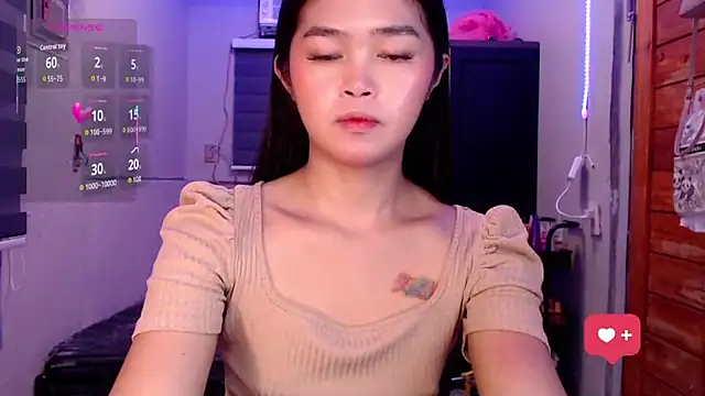 Snapshot of Itsme_claire chatting on 10/09/25, 01:58 Itsme claire online show from 10/09/25, 01:58