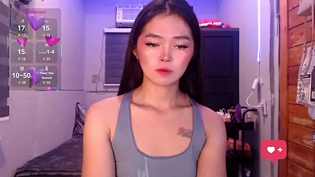 Snapshot of Itsme_claire chatting on 10/13/25, 01:49 Itsme claire online show from 10/13/25, 01:49