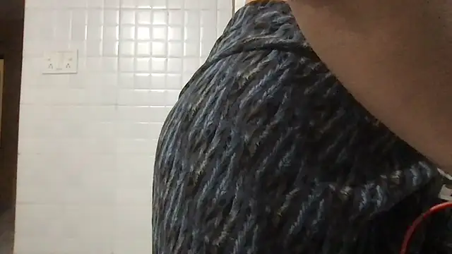 Snapshot of Riyasingh9 chatting on 02/27/25, 12:13 Riyasingh9 online show from 02/27/25, 12:13