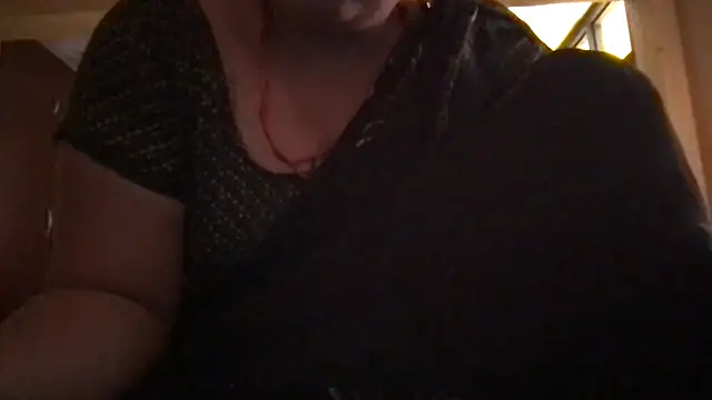 Snapshot of Riyasingh9 chatting on 09/12/25, 04:01 Riyasingh9 online show from 09/12/25, 04:01