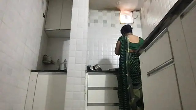 Snapshot of Riyasingh9 chatting on 01/16/26, 04:38 Riyasingh9 online show from 01/16/26, 04:38