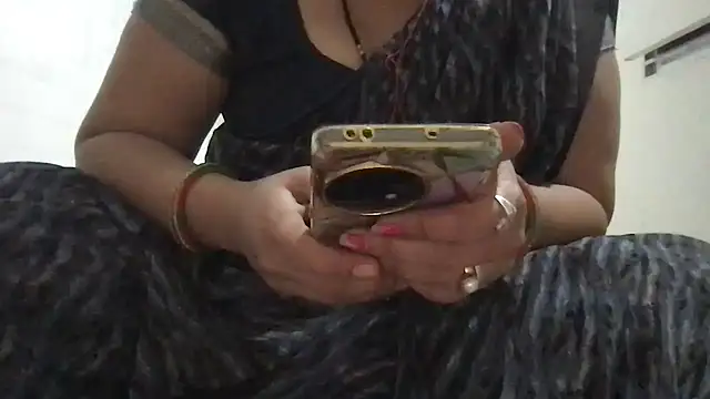 Snapshot of Riyasingh9 chatting on 02/12/26, 03:56 Riyasingh9 online show from 02/12/26, 03:56