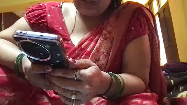 Snapshot of Riyasingh9 chatting on 04/05/26, 04:20 Riyasingh9 online show from 04/05/26, 04:20