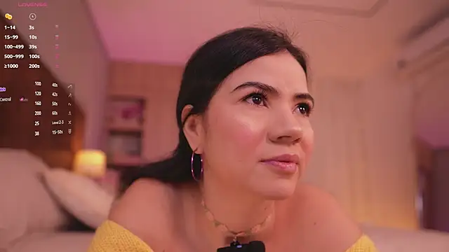 Snapshot of tatikiss_ chatting on 11/29/25, 11:57 tatikiss online show from 11/29/25, 11:57