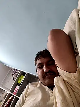 Snapshot of Amandev7 chatting on 09/10/25, 09:59 Amandev7 online show from 09/10/25, 09:59
