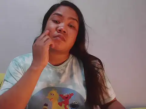 Snapshot of xxsam_69xx chatting on 10/15/25, 03:34 xxsam 69xx online show from 10/15/25, 03:34