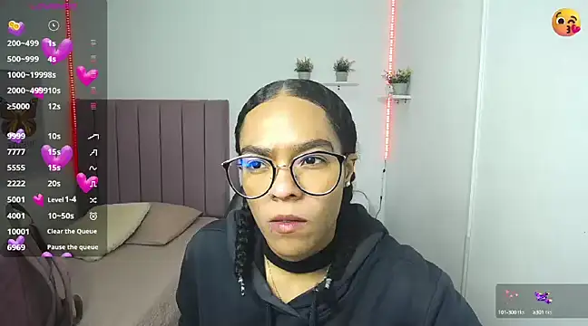 Nina lovee  online show from 12/21/24, 01:32