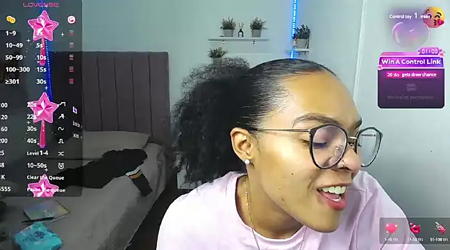 Nina lovee  online show from 12/26/24, 04:36