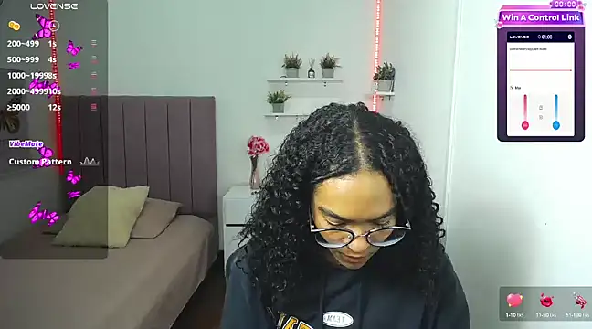 Nina lovee  online show from 12/27/24, 04:54