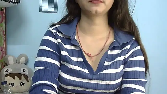 lovelydesi21 online show from 10/07/25, 09:39