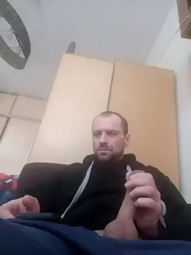 Roman0798 online show from 02/25/25, 12:13