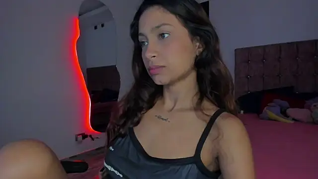 Snapshot of cora_22 chatting on 04/16/26, 12:39 cora 22 online show from 04/16/26, 12:39