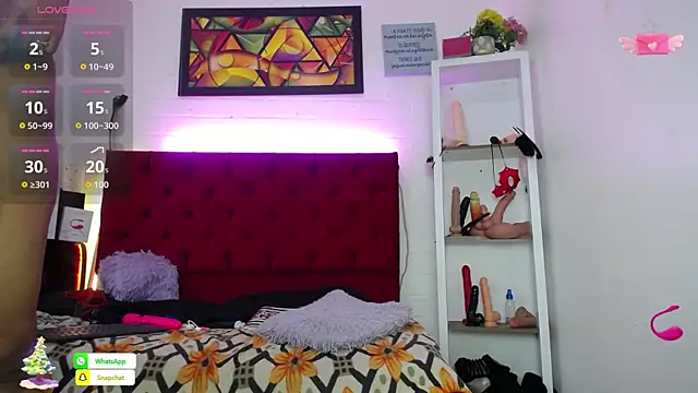 Snapshot of louise_nails chatting on 12/18/25, 02:56 louise nails online show from 12/18/25, 02:56