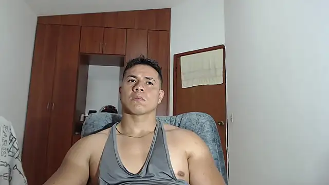 alessandromancini92 online show from 10/26/25, 09:31