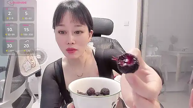 Vivian-6 online show from 06/14/26, 02:24