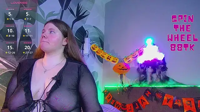 RubyValen online show from 10/28/25, 01:09