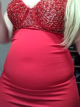 Snapshot of VictoriaMiami chatting on 10/04/25, 09:29 VictoriaMiami online show from 10/04/25, 09:29