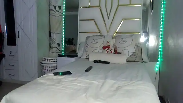 SexyyNana online show from 10/17/25, 11:29