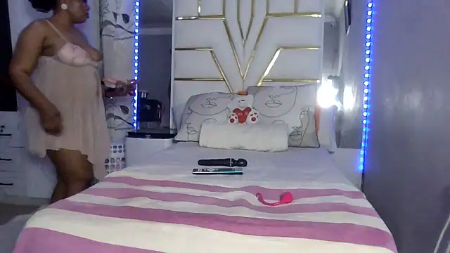 Snapshot of SexyyNana chatting on 10/30/25, 09:37 SexyyNana online show from 10/30/25, 09:37