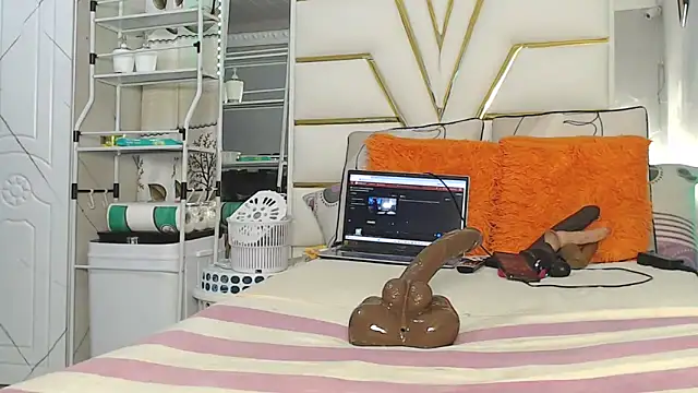 Snapshot of SexyyNana chatting on 04/10/26, 02:50 SexyyNana online show from 04/10/26, 02:50