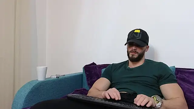 TheTopAlex online show from 12/18/24, 07:58