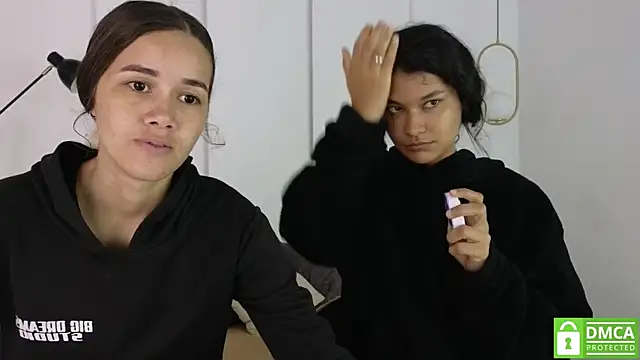 Snapshot of sexychanell_18 chatting on 09/26/25, 01:04 sexychanell 18 online show from 09/26/25, 01:04