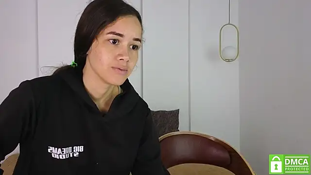 Snapshot of sexychanell_18 chatting on 09/28/25, 01:16 sexychanell 18 online show from 09/28/25, 01:16