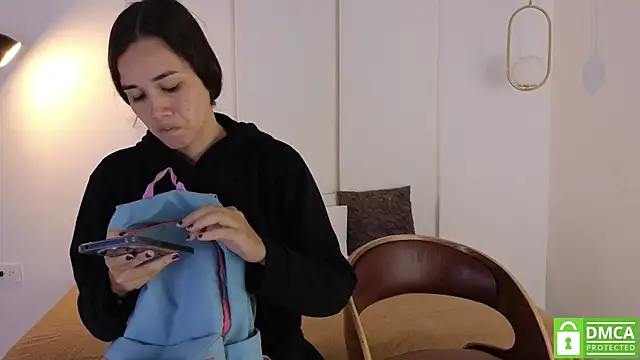 Snapshot of sexychanell_18 chatting on 10/01/25, 12:55 sexychanell 18 online show from 10/01/25, 12:55