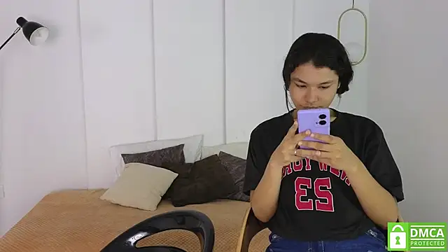 Snapshot of sexychanell_18 chatting on 10/23/25, 01:21 sexychanell 18 online show from 10/23/25, 01:21