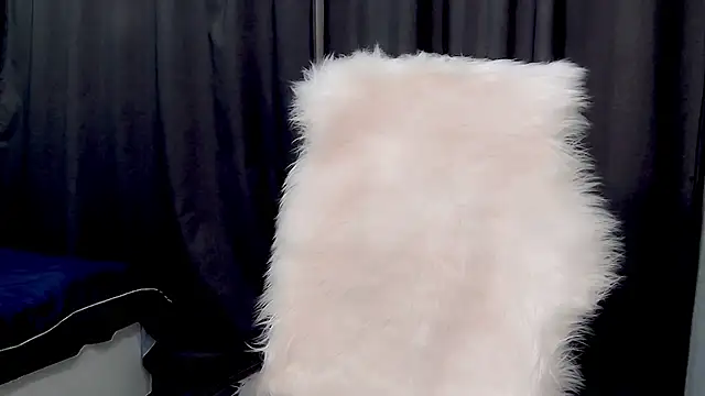 QueenOfUrKink online show from 01/18/25, 12:35