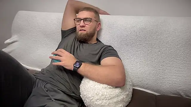 Bear bear  online show from 12/22/24, 01:01