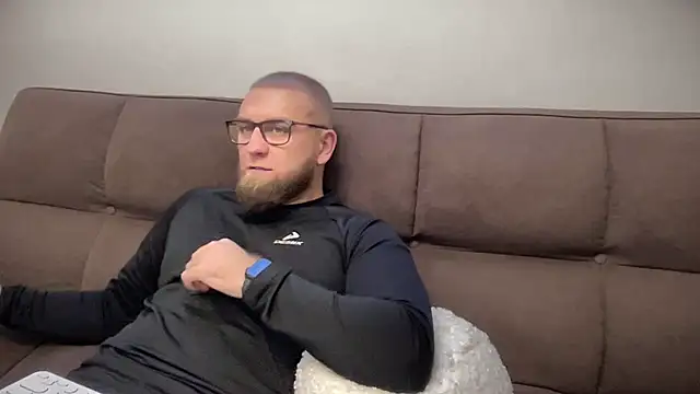 Bear bear  online show from 12/31/24, 12:57