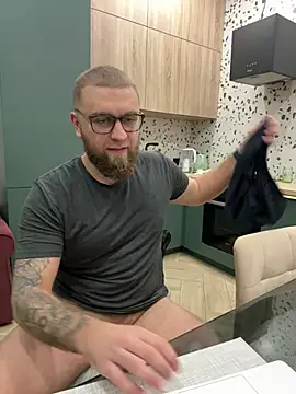 Bear bear  online show from 02/21/25, 12:05