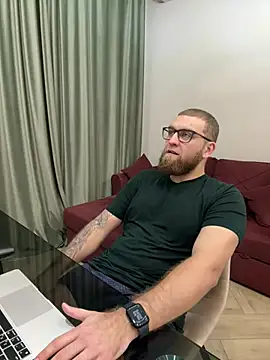 Bear bear  online show from 03/06/25, 03:35