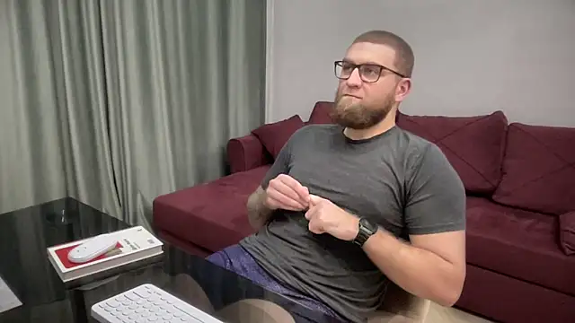 Bear bear  online show from 03/09/25, 05:28