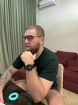 Bear bear  online show from 03/12/25, 04:19