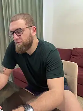 Bear bear  online show from 03/12/25, 10:26