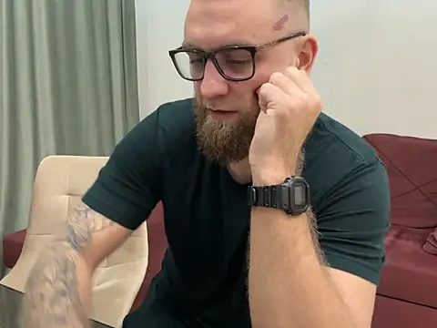 Bear bear  online show from 03/14/25, 02:20