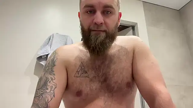 Bear bear  online show from 11/09/25, 08:45