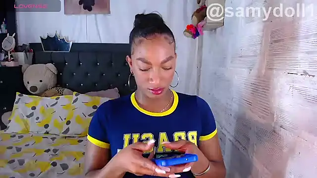 Snapshot of samy_doll chatting on 11/14/25, 11:35 samy doll online show from 11/14/25, 11:35