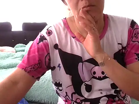 Snapshot of RAYA_1 chatting on 09/21/25, 03:46 RAYA 1 online show from 09/21/25, 03:46