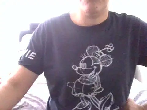 Snapshot of RAYA_1 chatting on 10/11/25, 08:29 RAYA 1 online show from 10/11/25, 08:29