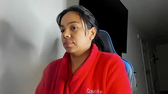 victoriachicas online show from 10/22/25, 07:41