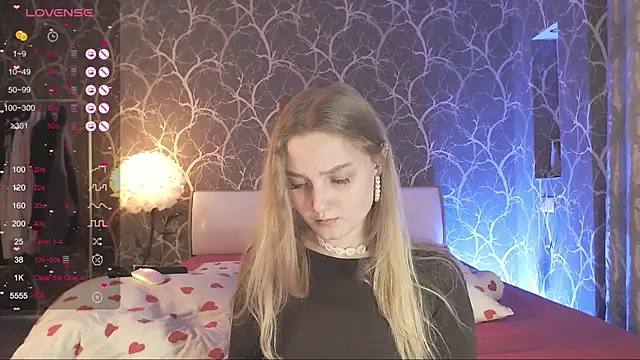 MiaMiaMeow online show from 05/30/26, 05:54