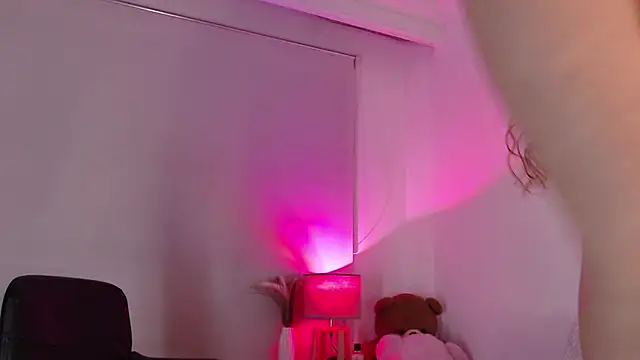 Coffee Dreams online show from 12/02/25, 04:57