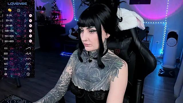 RachelQueen  online show from 03/10/25, 11:21