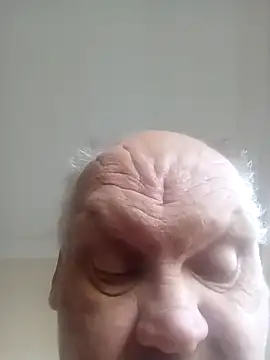 bigboy197311 online show from 10/28/25, 07:23