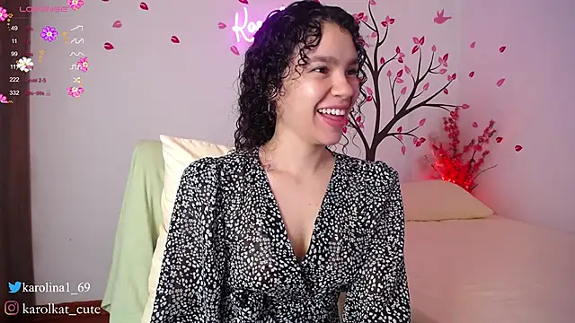 Karolina 1 online show from 02/17/25, 01:53